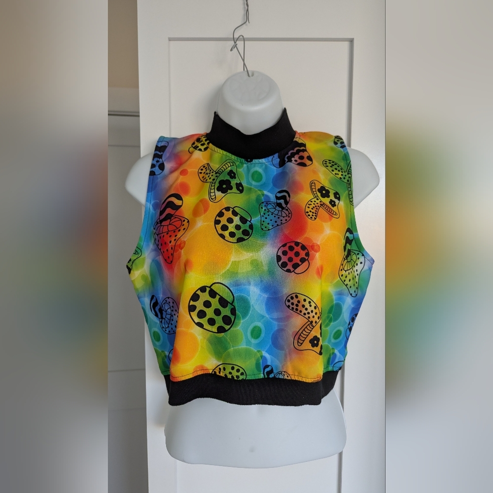 Women's Rainbow Mushroom Print Sleeveless Crop Tank with Black Trim. M.